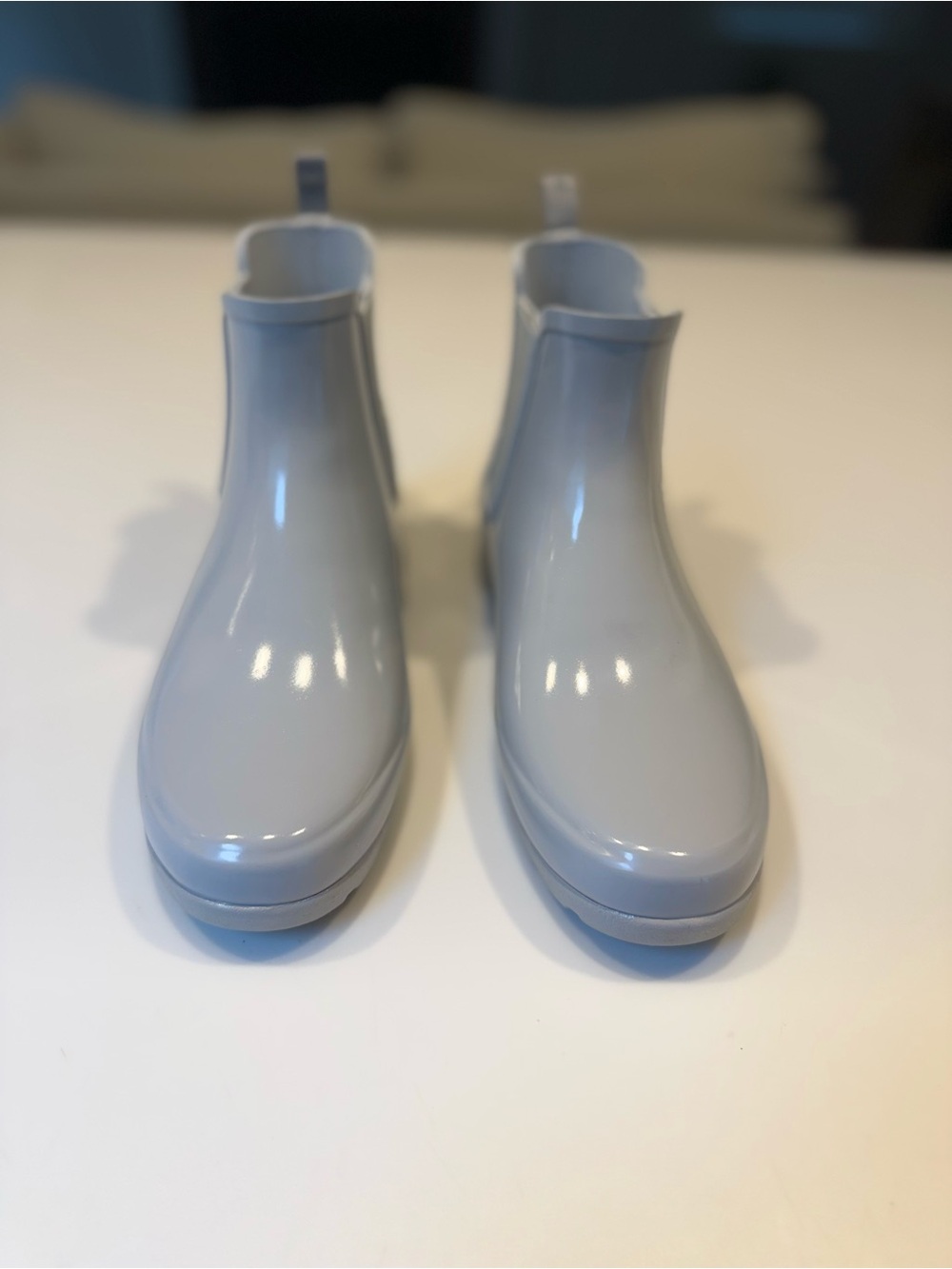 Like New - Hunter Original Chelsea Gloss rain boots - Women's US 8 Gray